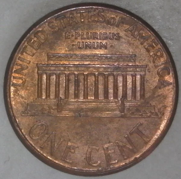 2001--P-Lincoln-Memorial-Cent-With-Very-Minor-Column-Bar-DDR